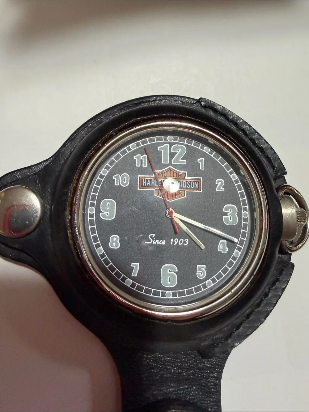 Harley-Davidson Black Analog Pocket Watch with Leather Strap Holder